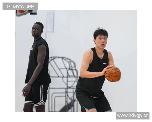 队记：杨瀚森成长之路漫长昌西深知培养新星的重要性