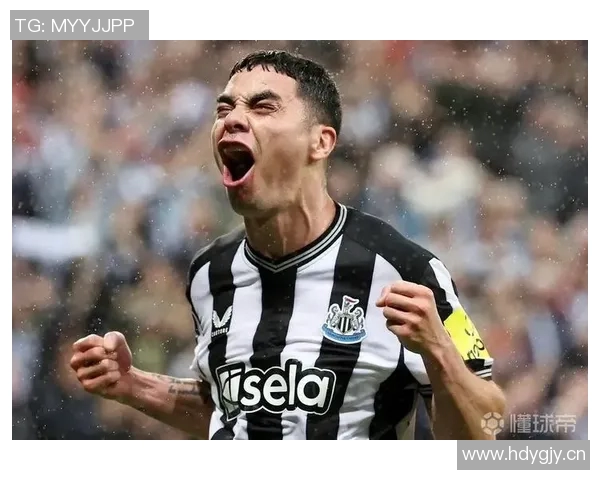 纽卡后卫沙尔合同明年到期或将在冬窗转会离队 纽卡后卫沙尔合同明年到期或将在冬窗转会离队