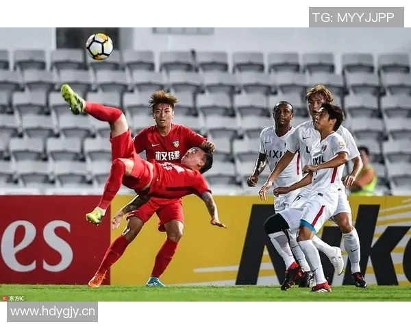 J1联赛最佳阵容揭晓日本球员占据主导地位外援前锋助阵 J1联赛最佳阵容揭晓日本球员占据主导地位外援前锋助阵