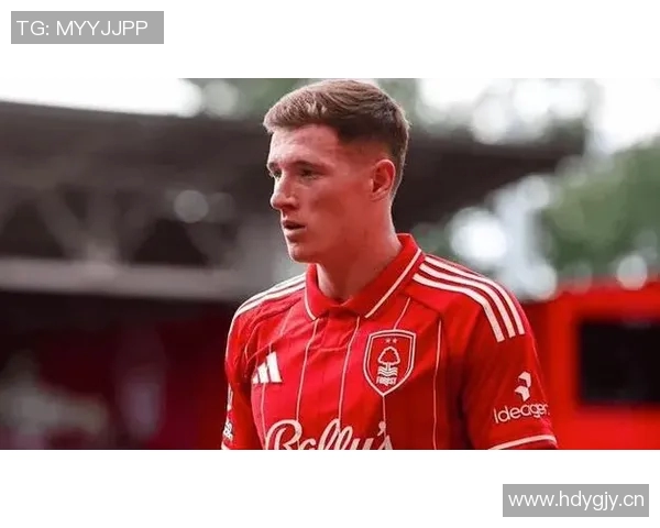 曼联计划2026年夏季重建中场埃利奥特安德森成为潜在引援目标 曼联计划2026年夏季重建中场埃利奥特安德森成为潜在引援目标