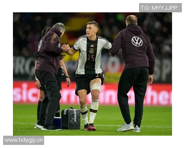 赫韦德斯谈多特魅力与施洛特贝克的成长挑战