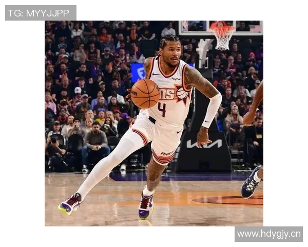 杰伦布朗首节表现抢眼6投3中斩获9分3篮板3助攻1抢断 杰伦布朗首节表现抢眼6投3中斩获9分3篮板3助攻1抢断