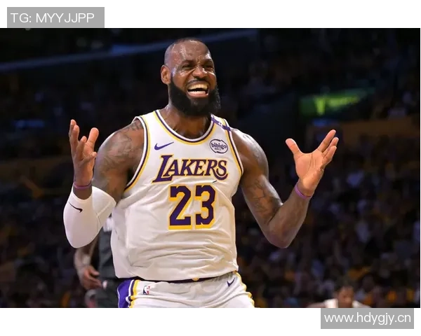 詹姆斯回应狄龙被逐事件称这是技术犯规我也曾遭遇类似判罚