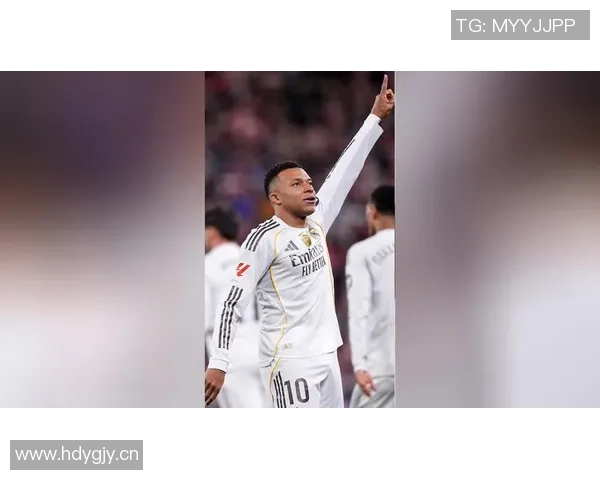 姆巴佩今年59球追平C罗纪录西甲官方社媒发布海报致敬传奇球星