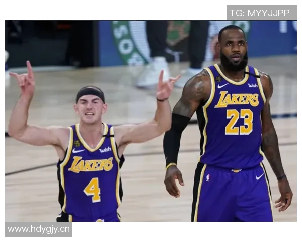 詹姆斯称赞前队友莺歌卡鲁索哈特鲍尔祖巴茨皆以正确方式打球