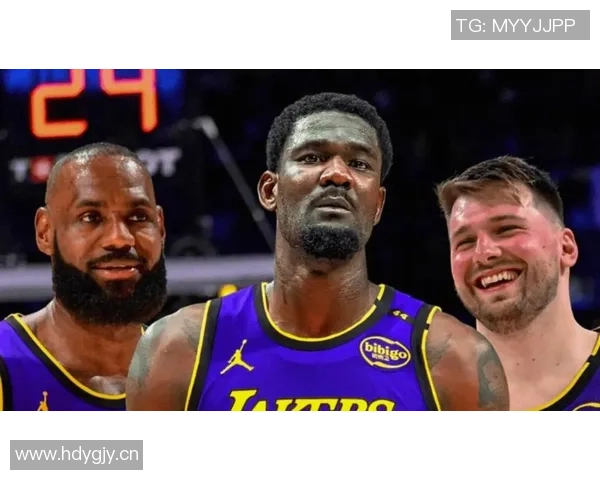 艾顿状态下滑詹姆斯不给球防守频频失误成球队隐患