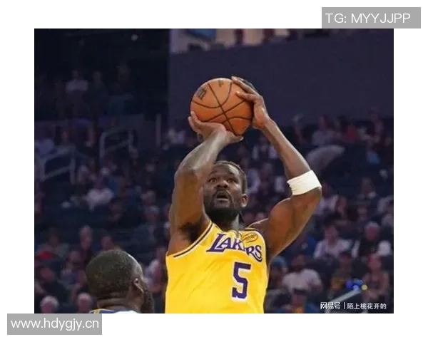 艾顿谈换防表现：教练信任让我自信队友支援让我感到自在