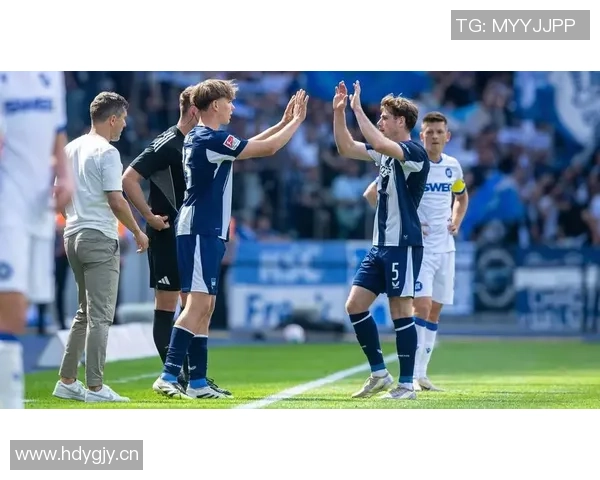 德天空报道拜仁全力追逐柏林赫塔16岁中场艾希霍恩球员尚未做出决定