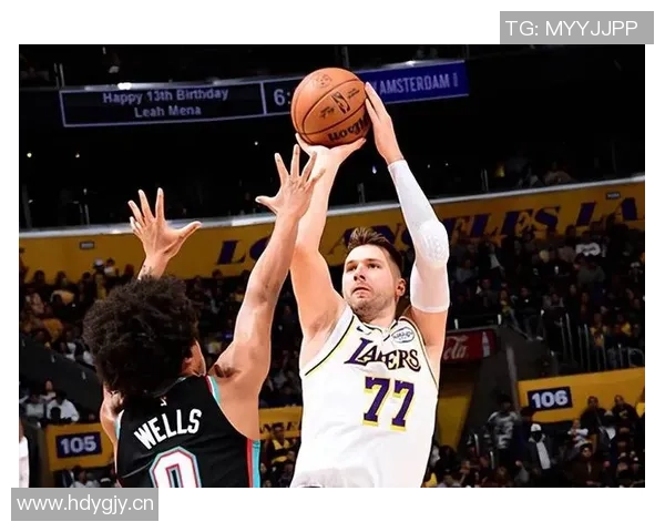 单节17分展现巅峰状态克莱无惧詹东缺阵拉拉维亚助力球队逆袭