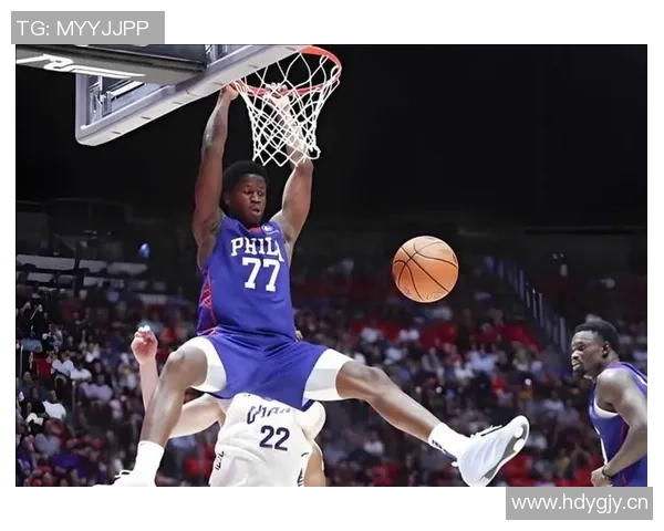 飞天遁地的探花埃奇库姆闪耀全场18投10中斩获26分并贡献5次抢断